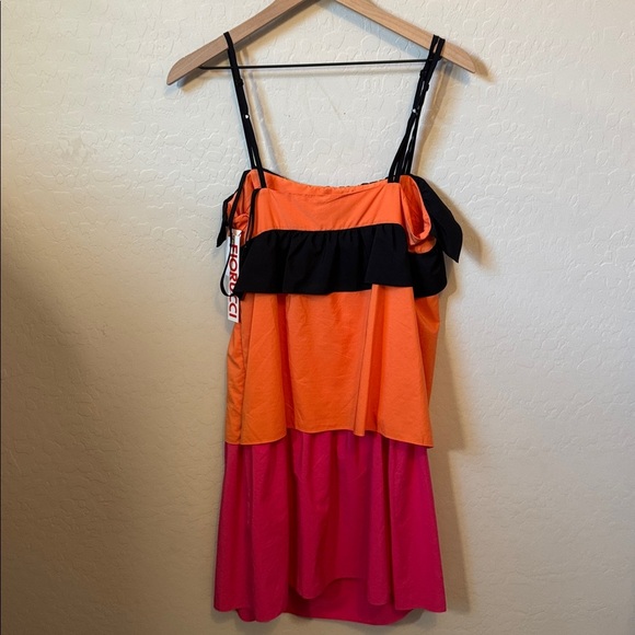 NWT Fiorucci Color block ruffle dress size small - Picture 6 of 6